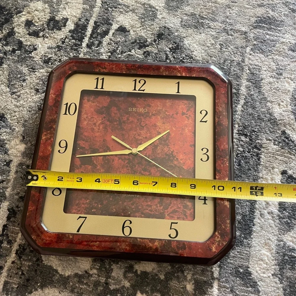 Seiko Quartz Wall Clock Vintage Red‎ Marble Burl Wood Style Square 11.5in